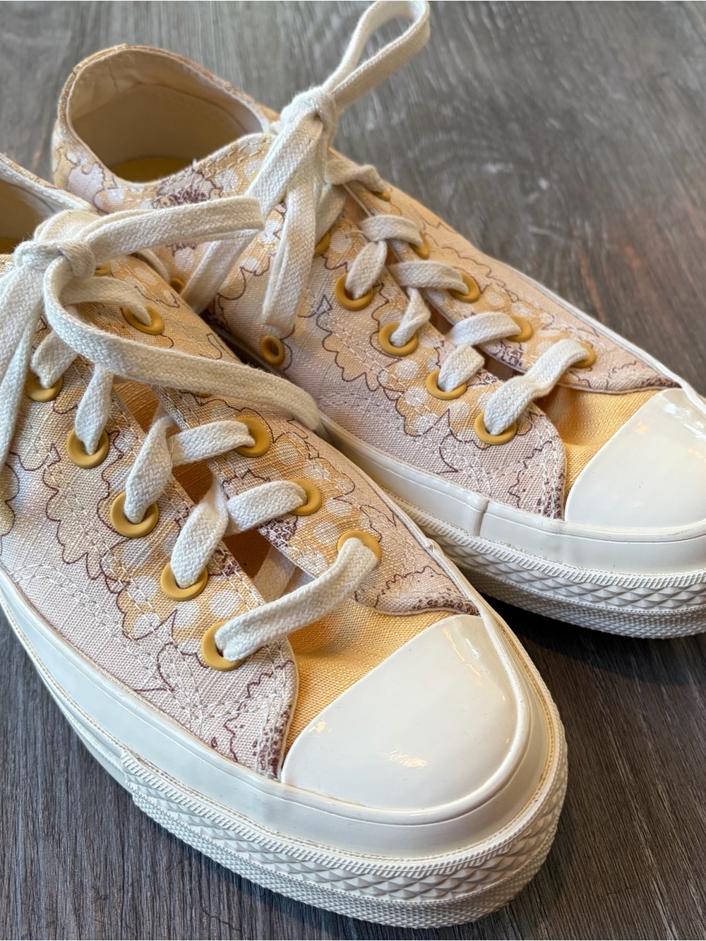 Converse All Stars Yellow Floral Sneakers